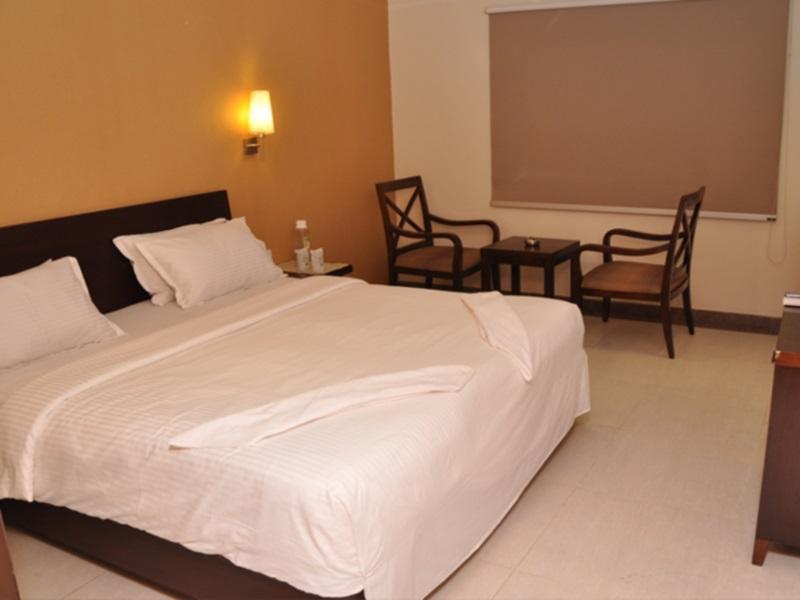 Hotel Shaans Tiruchirappalli Kültér fotó
