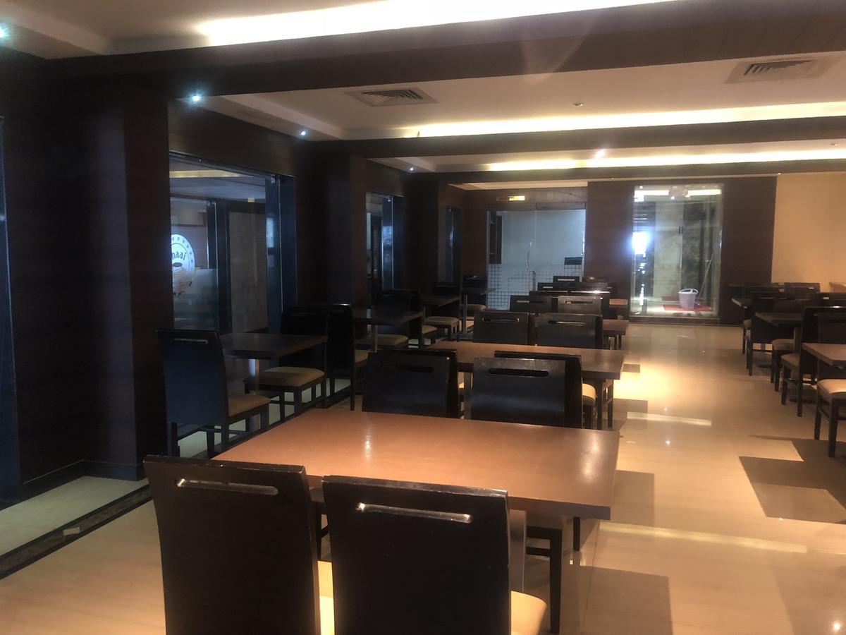 Hotel Shaans Tiruchirappalli Kültér fotó