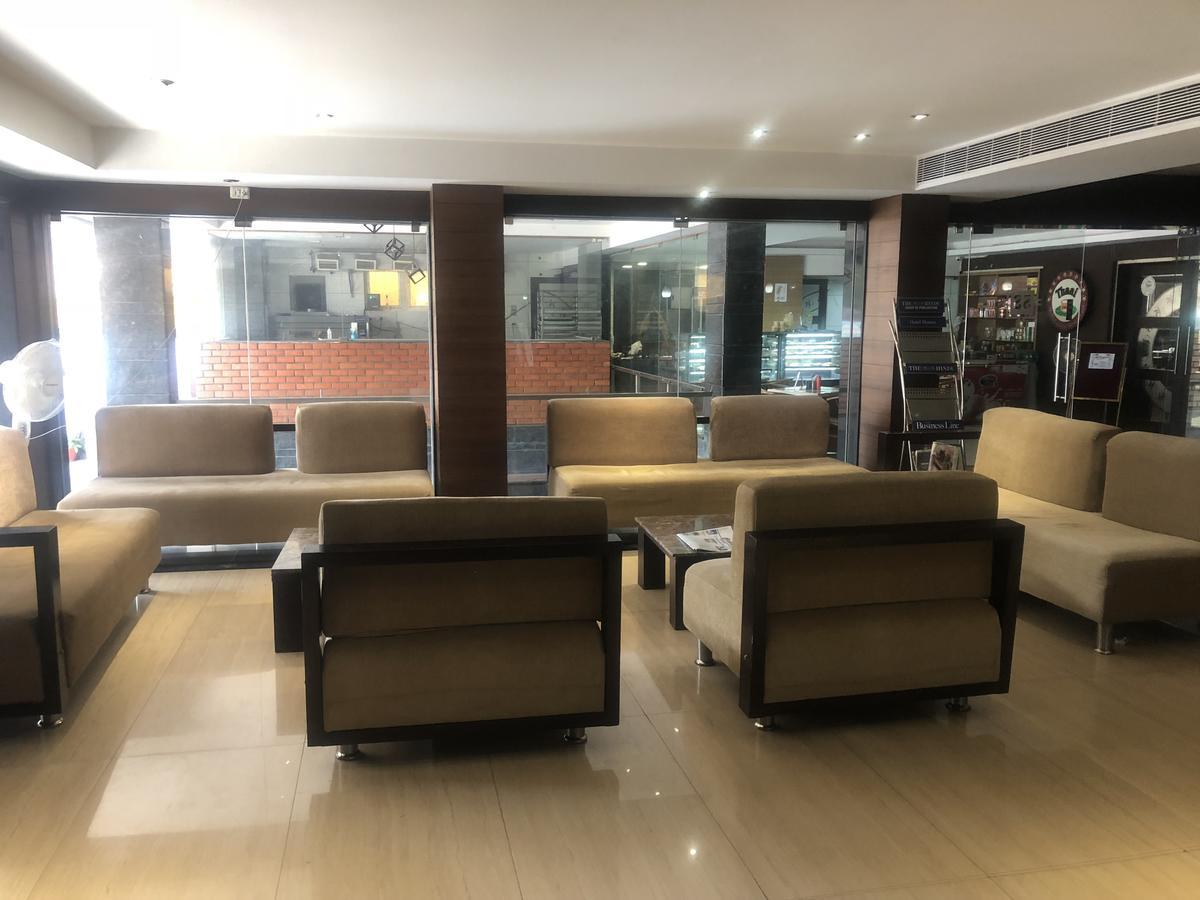 Hotel Shaans Tiruchirappalli Kültér fotó
