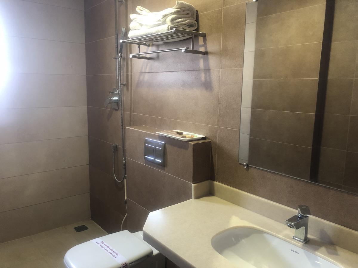 Hotel Shaans Tiruchirappalli Kültér fotó