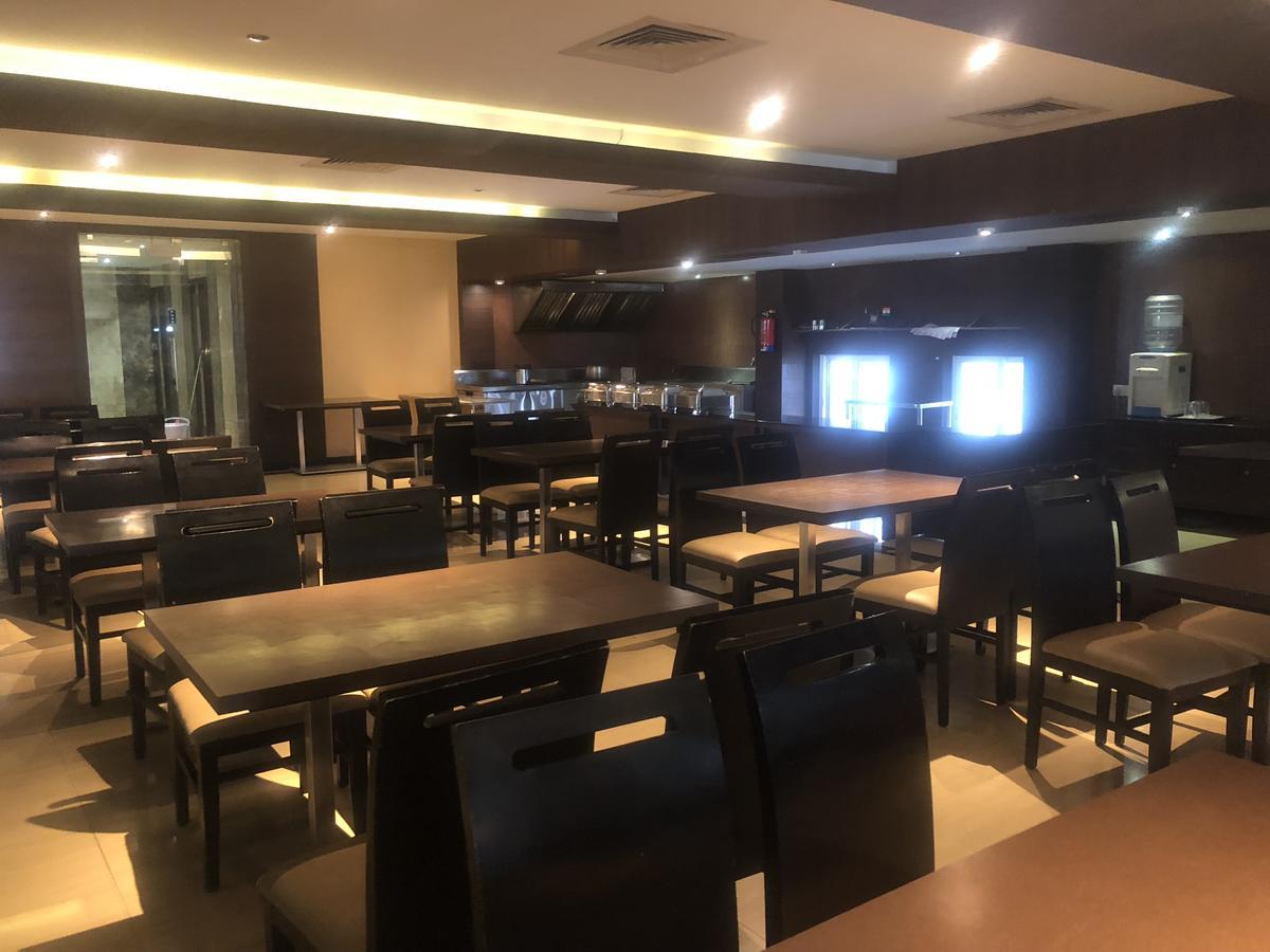 Hotel Shaans Tiruchirappalli Kültér fotó
