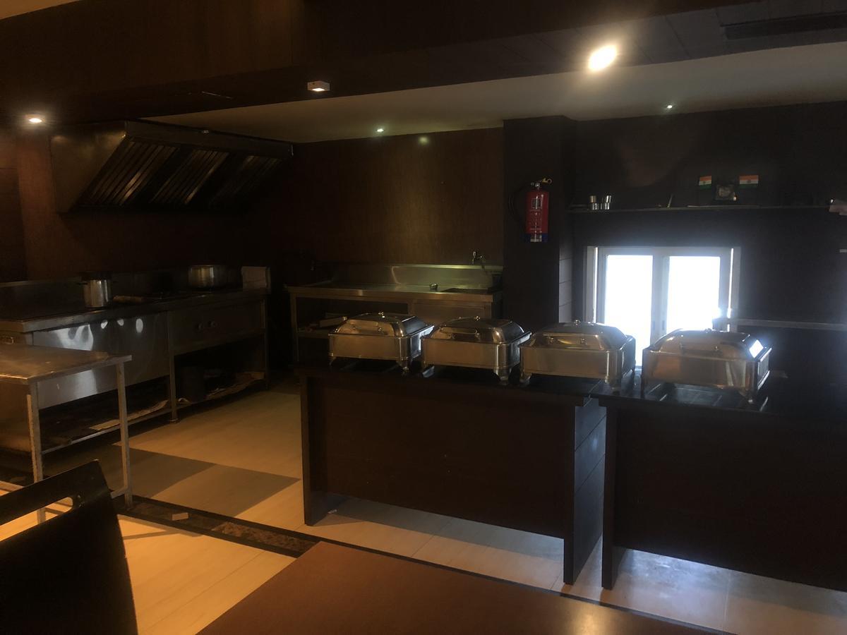 Hotel Shaans Tiruchirappalli Kültér fotó